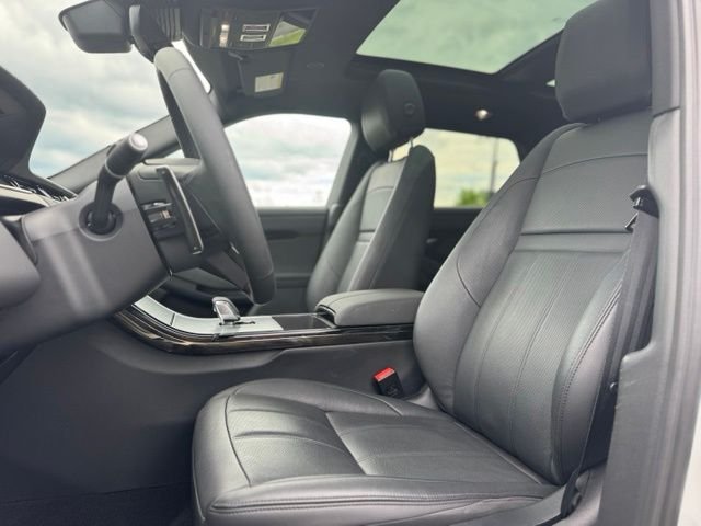 Used 2024 White Land Rover S image 14