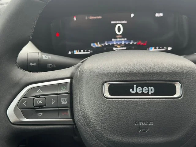 Certified Used 2025 Silver Jeep Limited image 25