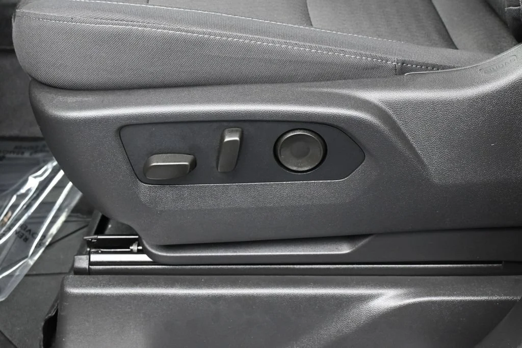 Used 2026 Summit White Chevrolet RST image 12