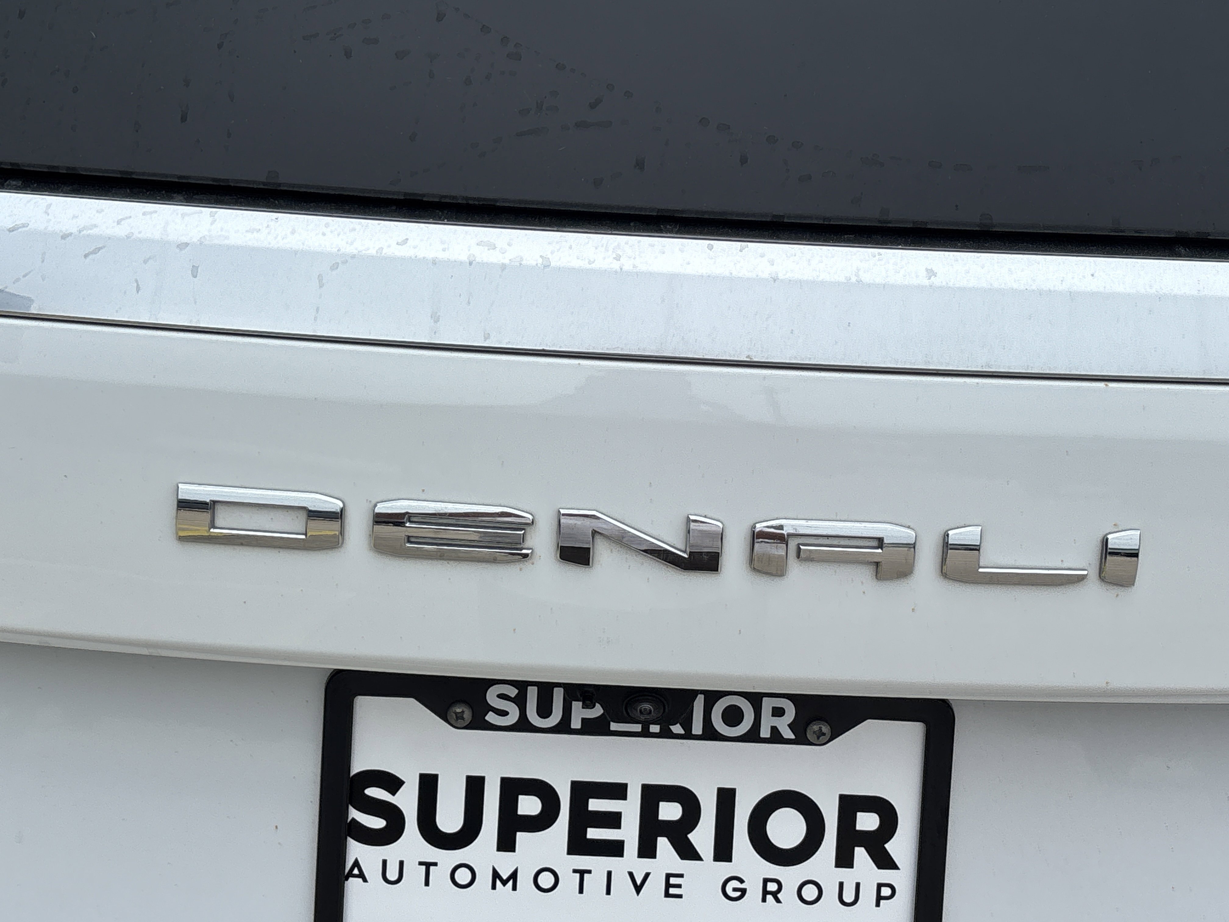 Used 2025 Summit White GMC Denali image 6