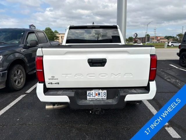 Used 2026  Toyota SR5 image 6