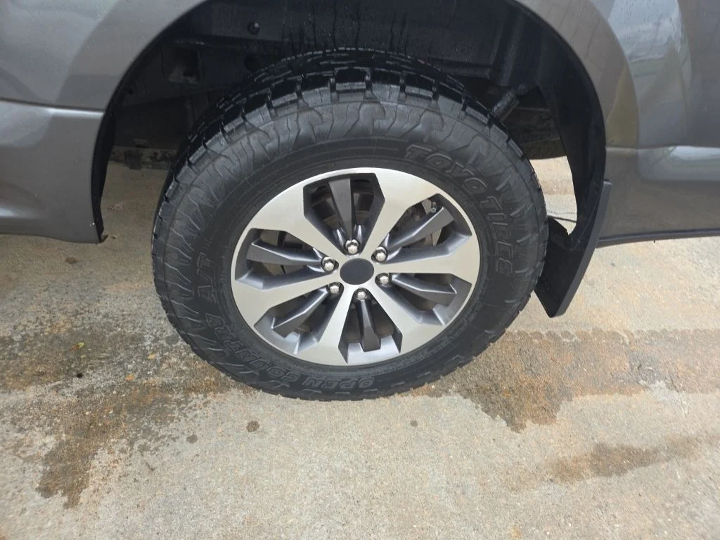 Used 2019 Magnetic Ford XL image 14