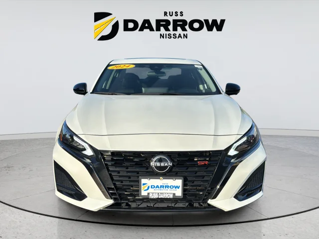 Certified Used 2024 White Nissan 2.0 SR image 8