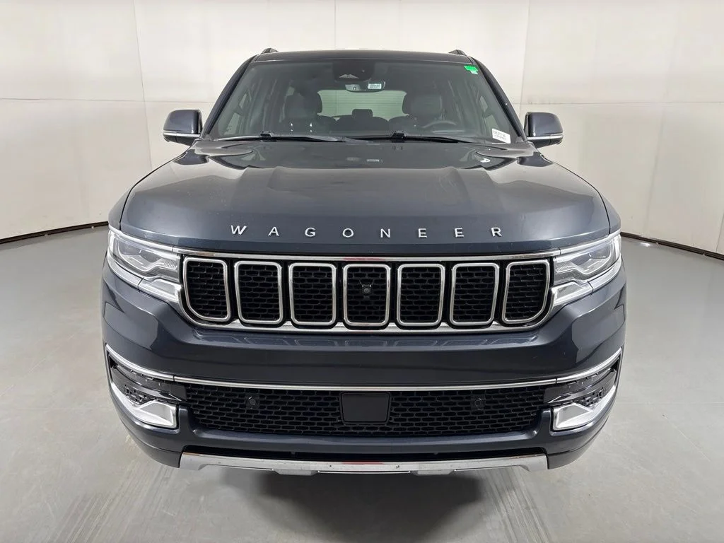 Used 2022 Gray Jeep Series III image 3