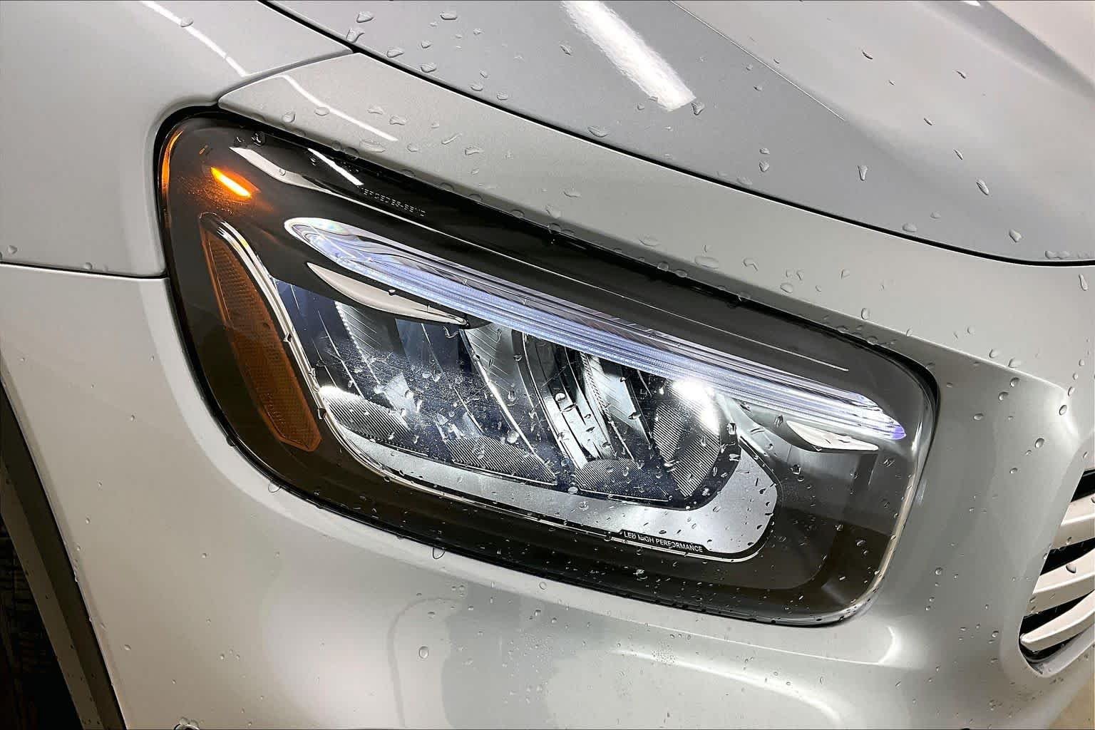 Used 2026 Cirrus Silver Metallic Mercedes-Benz GLB 250 image 13