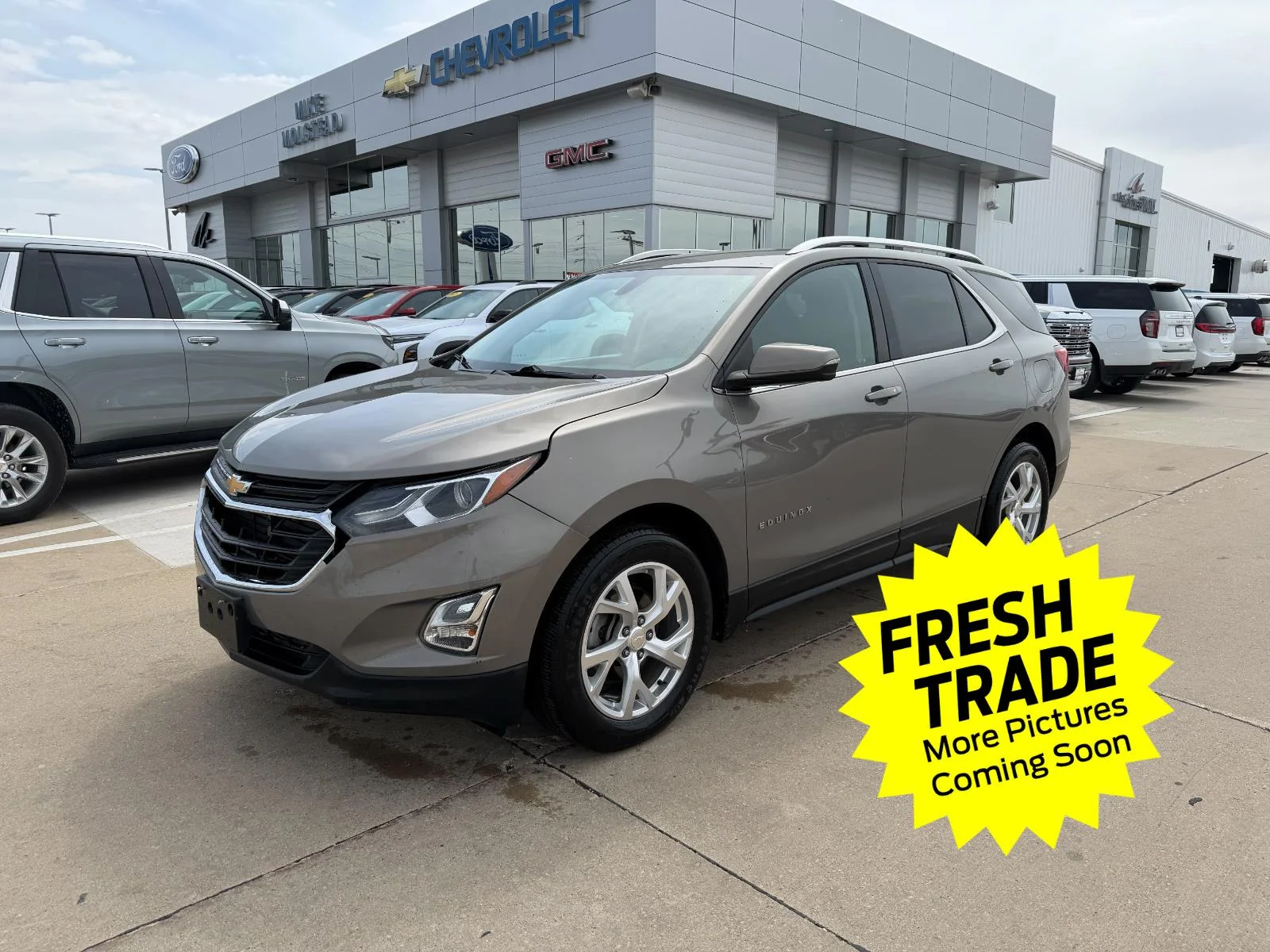 2019 Chevrolet Equinox AWD LT 2.0T's photo