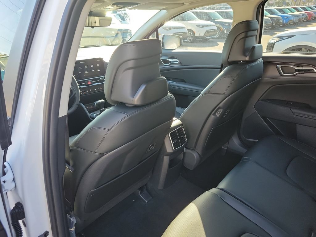 New 2026 Glacial White Pearl Kia EX image 17