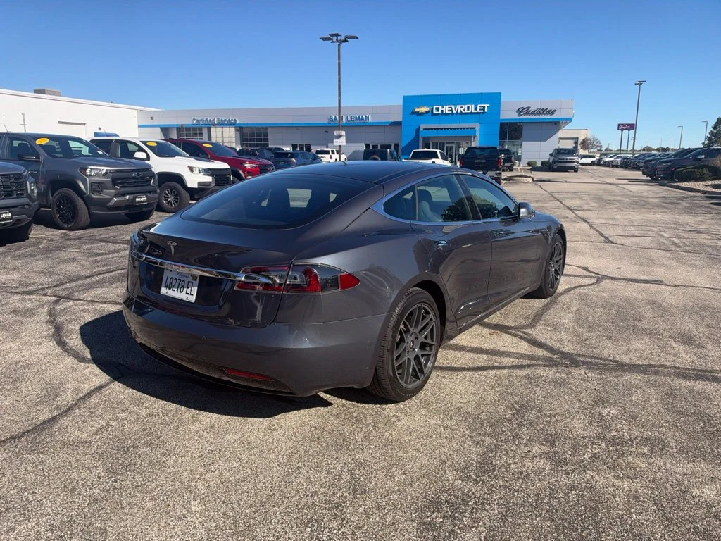 Used 2018 Gray Tesla 75D image 3