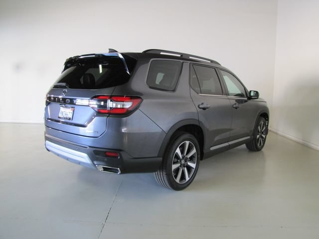 Certified Used 2025 Modern Steel Metallic Honda Touring image 56