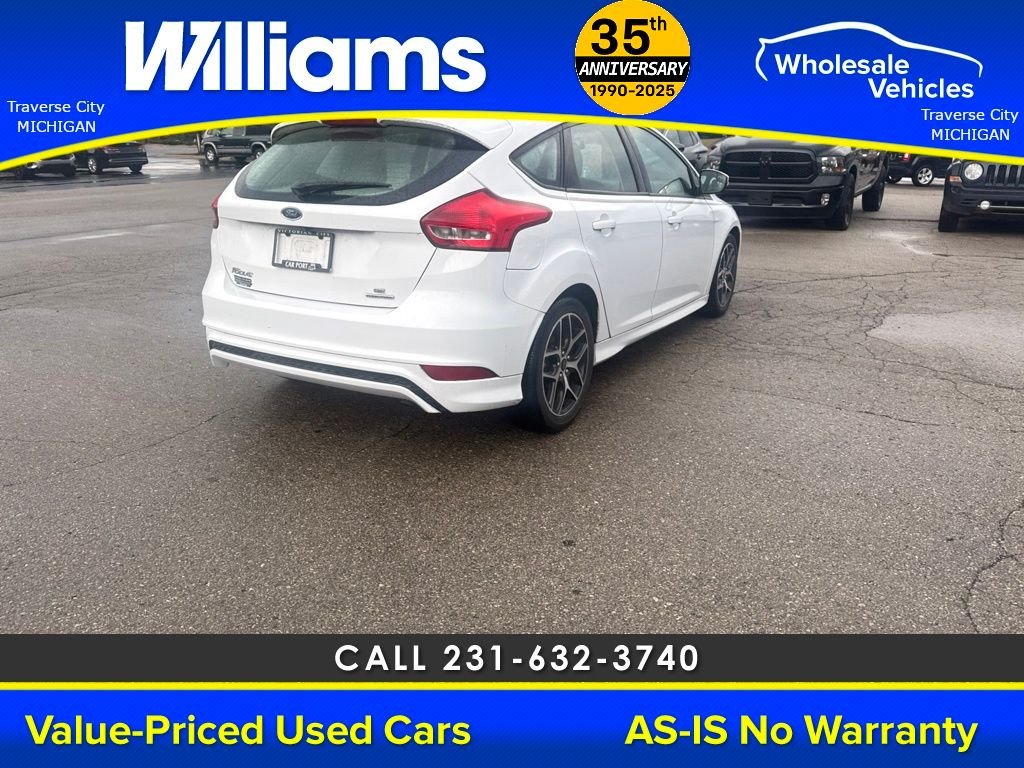 Used 2016 Oxford White Ford SE image 12