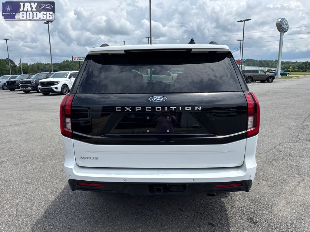 Used 2025 White Ford Active image 6