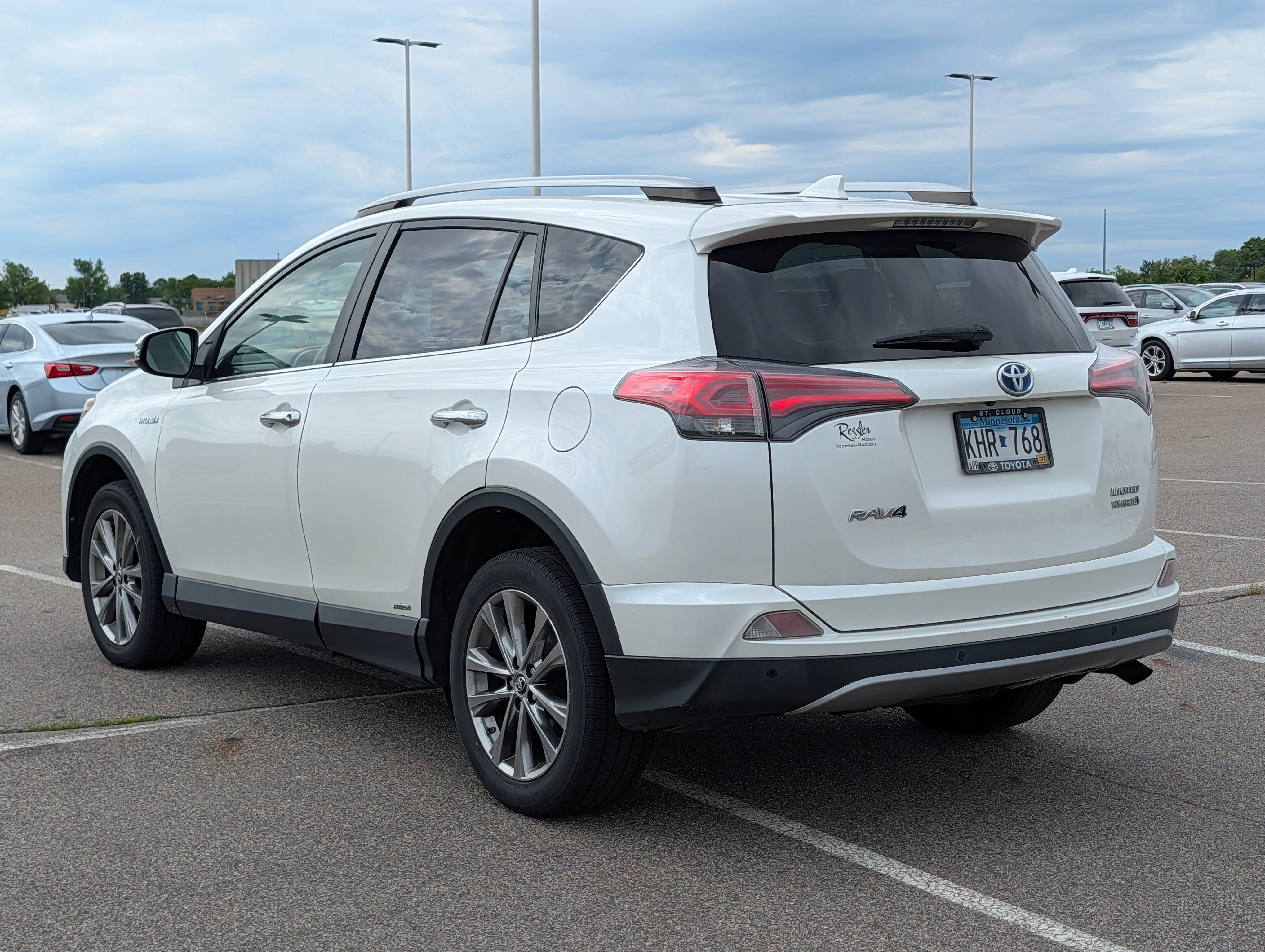 Used 2017 Blizzard Pearl Toyota Limited image 3