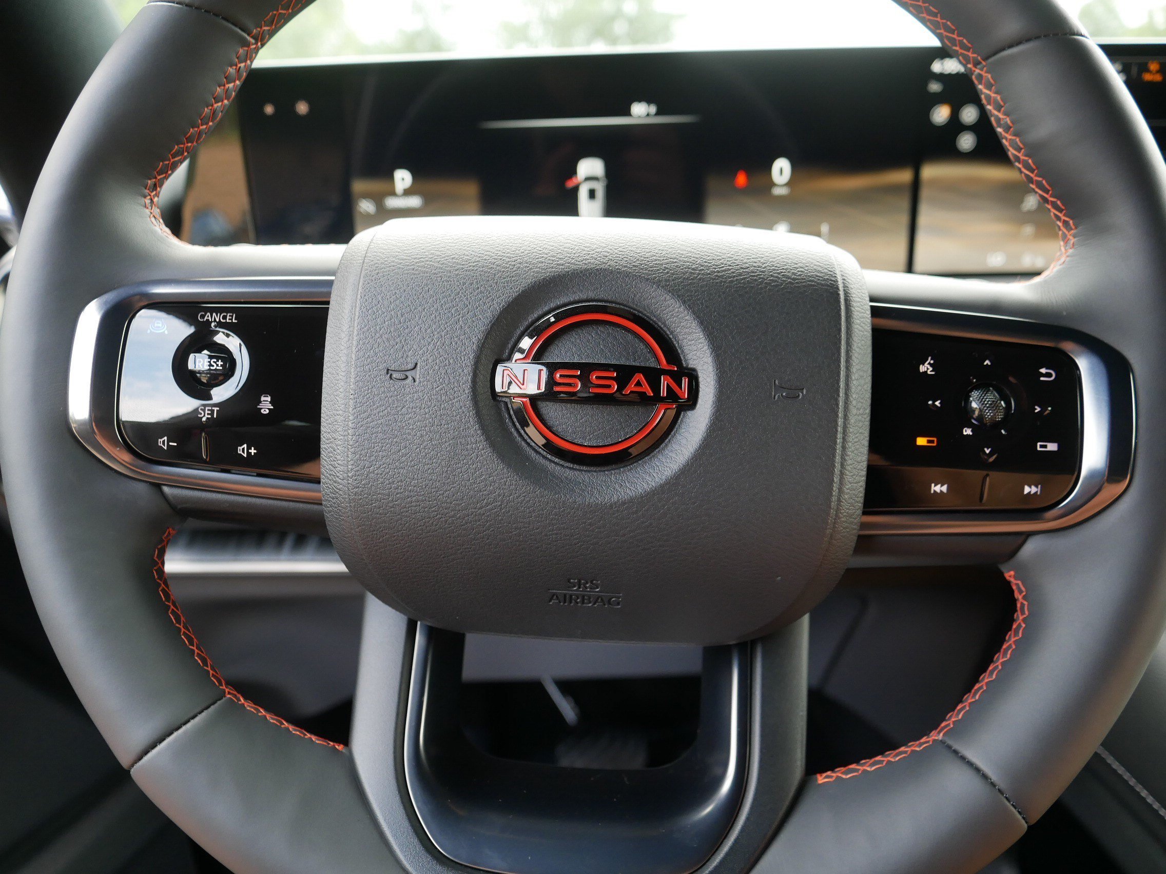 Used 2025 Gun Metallic/Super Black Nissan PRO-4X image 25
