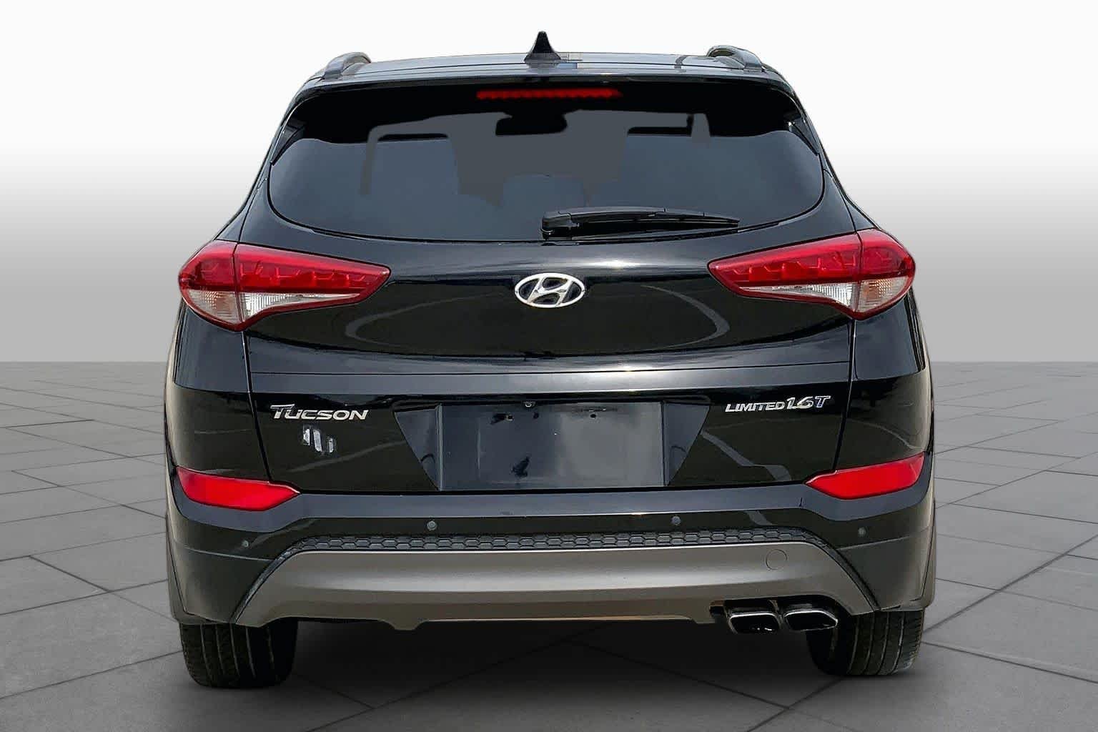 Used 2016 Ash Black Hyundai Limited image 5