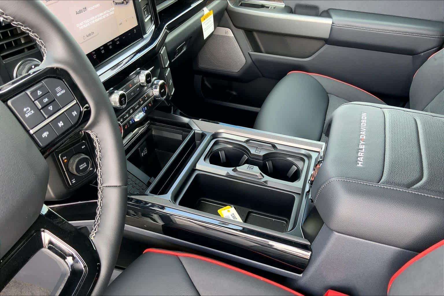 New 2026 Oxford White Ford F-250® Lariat® image 7