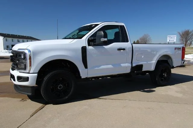 New 2026 Oxford White Ford F-350® XL image 15