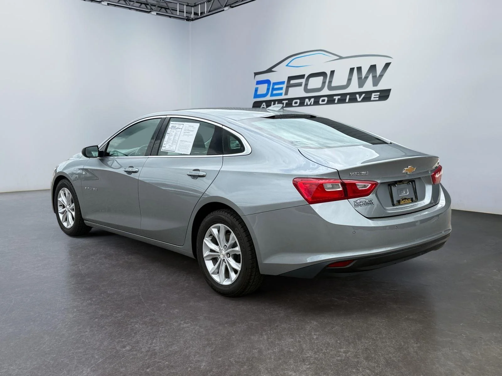 Used 2024 Sterling Grey Metallic Chevrolet 1LT image 5