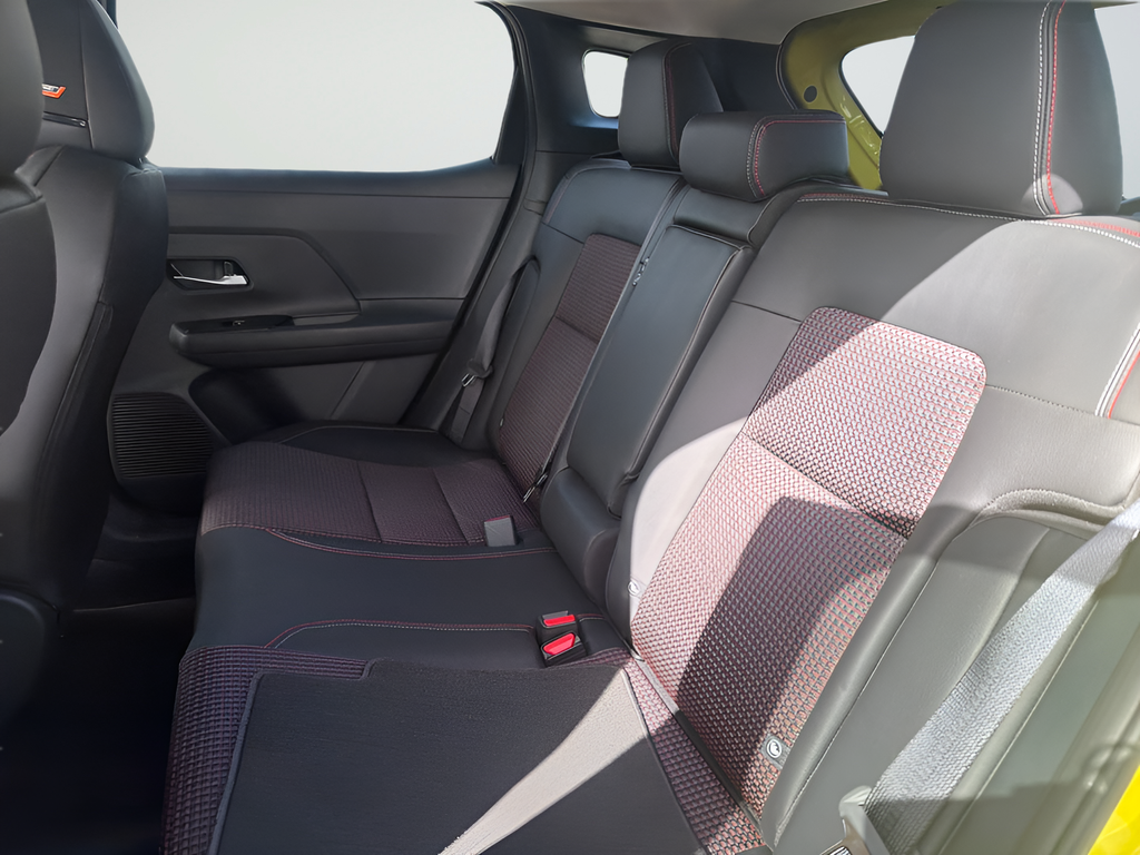 2026 Nissan KICKS SR - Photo 20