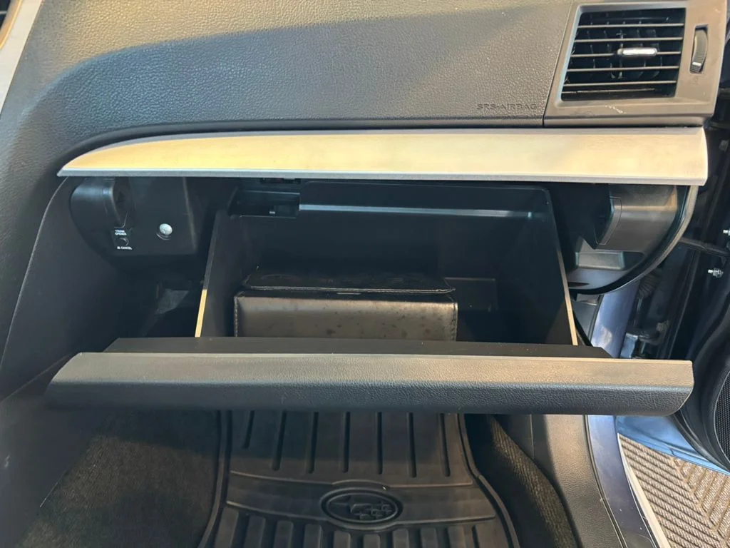 Used 2014 Blue Subaru 2.5i image 31