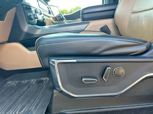 Used 2021 White Metallic Ford Lariat image 30