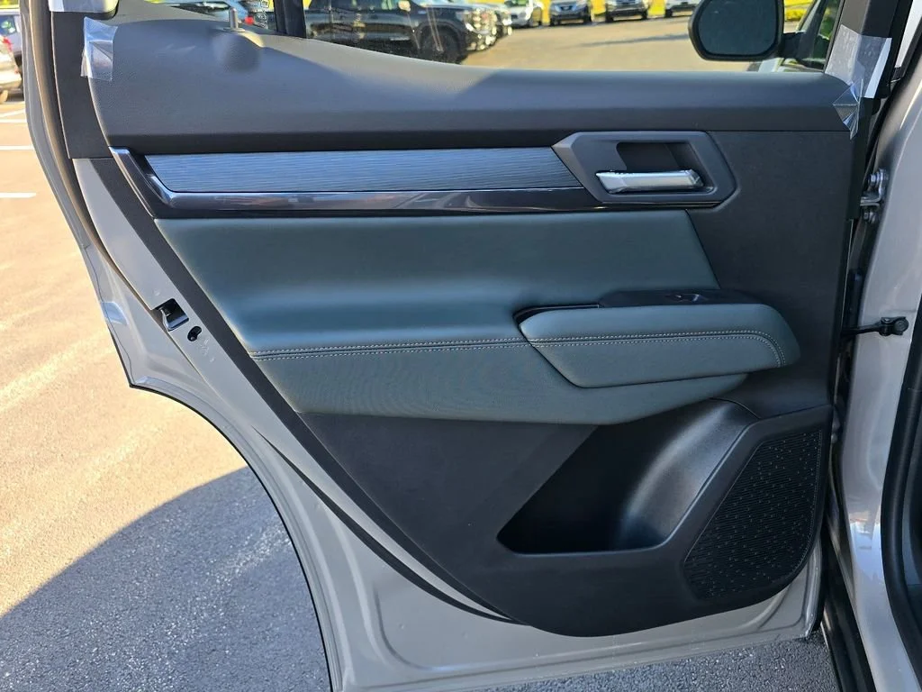 2026 GMC Terrain AT4 - Photo 24