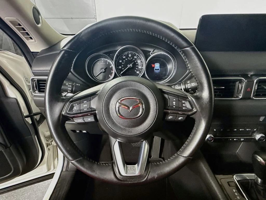 Used 2021 Snowflake White Pearl Mica Mazda Touring image 11
