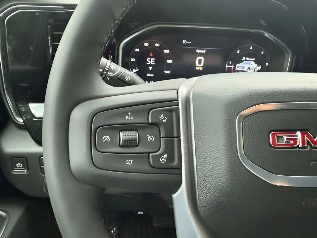 Used 2026 Onyx Black GMC Elevation image 16