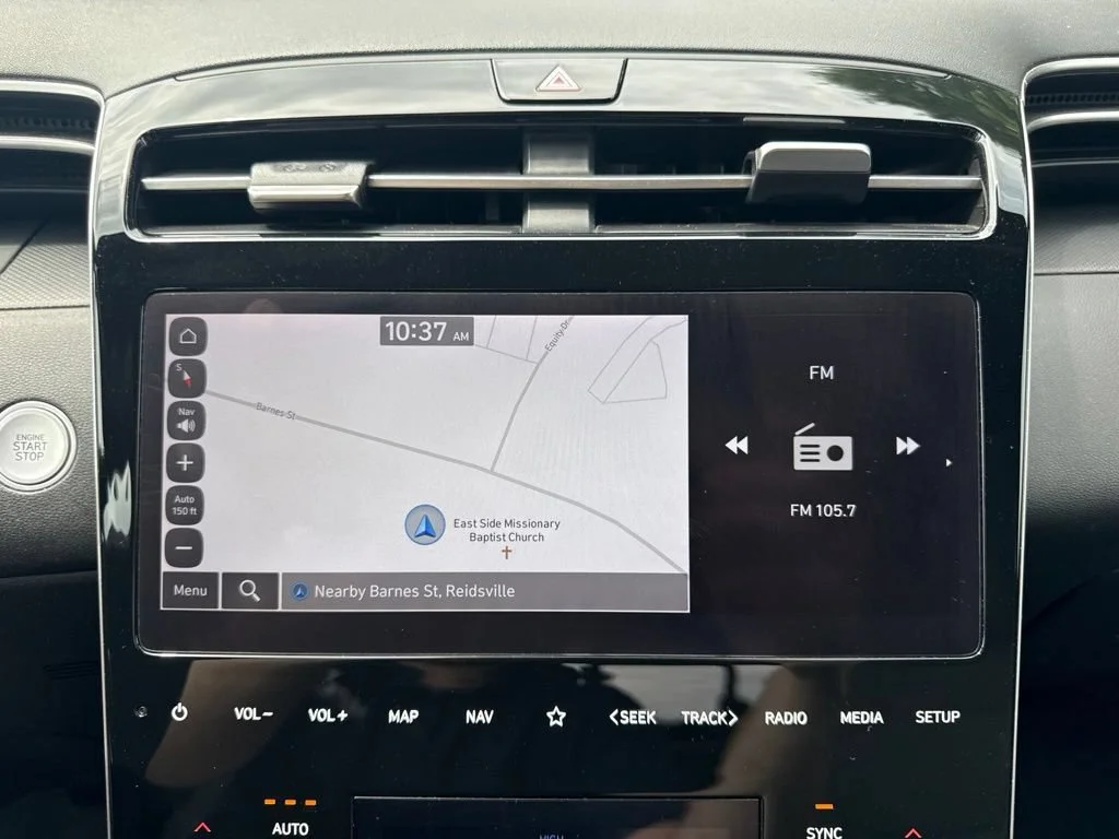 Used 2023  Hyundai SEL Premium image 21