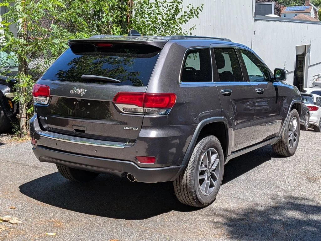 Used 2021 Gray Jeep Limited image 6