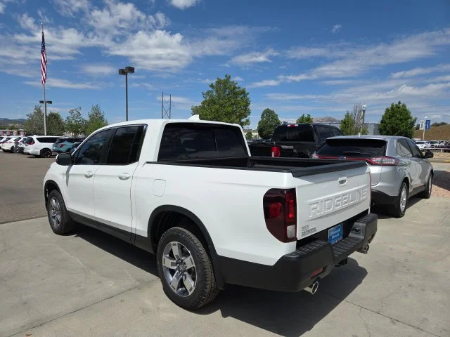 New 2026 Platinum White Pearl Honda RTL image 4