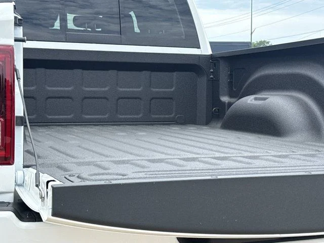 New 2026 Bright White Clear-Coat Exterior Paint RAM Laramie image 11