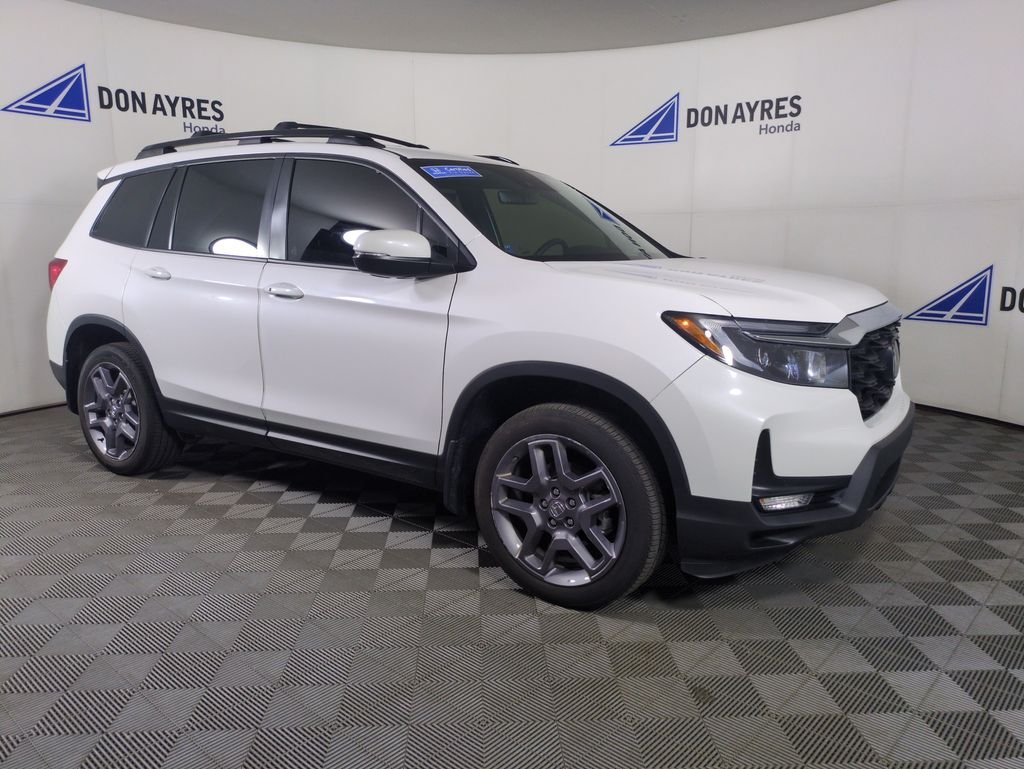 Certified Used 2023 Platinum White Pearl Honda EX-L image 8