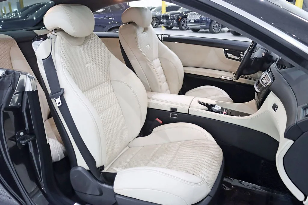 Used 2011  Mercedes-Benz CL 63 AMG® image 32