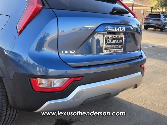 Used 2024 Blue Kia EX image 5