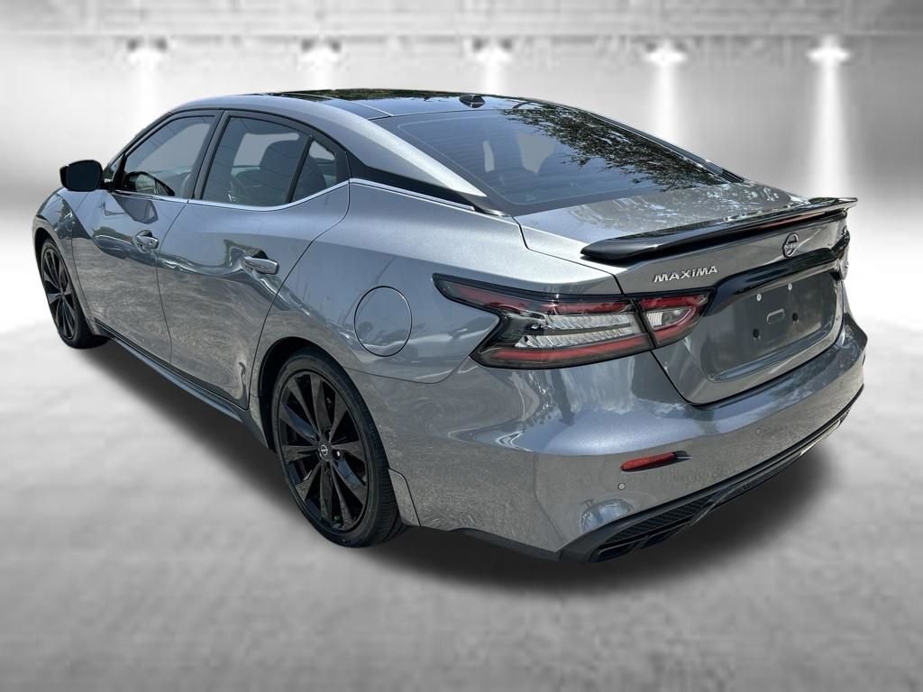 Used 2023 Gray Nissan SR image 6