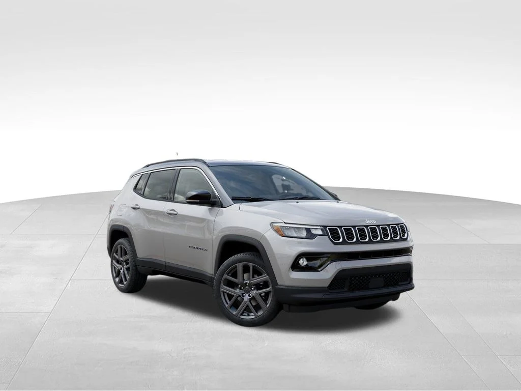 New 2026 Silver Zynith Metallic Clear-Coat Exterior Paint Jeep Limited image 5