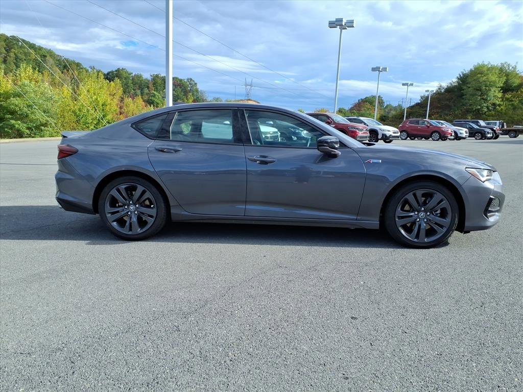 Used 2022 Grey Acura w/A-Spec Package image 7