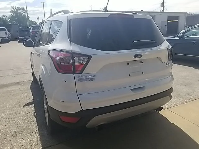 Used 2018 White Ford SE image 19