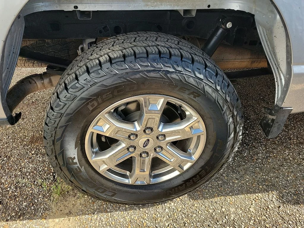 Used 2022 Silver Metallic Ford XLT image 5