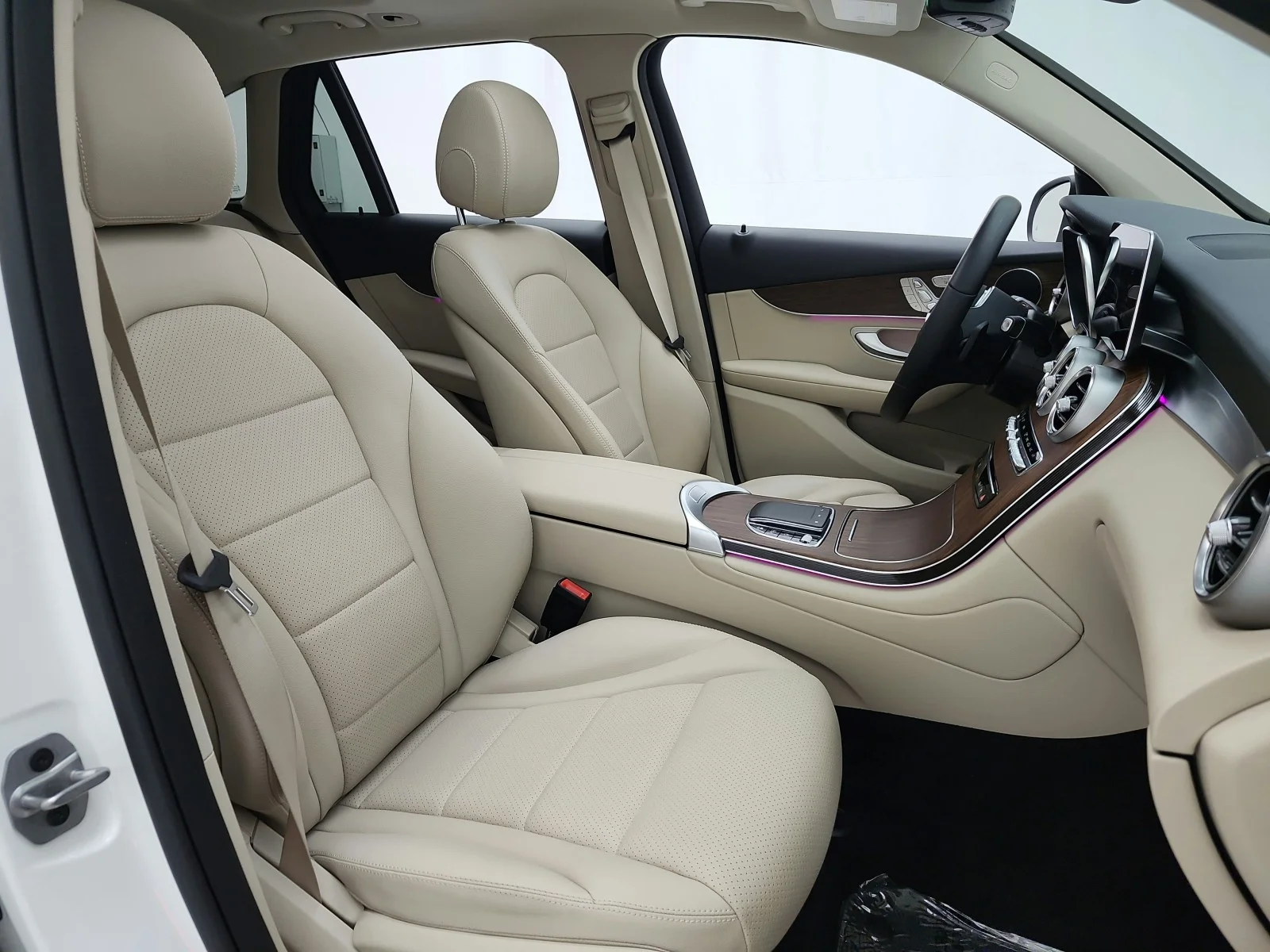 Certified Used 2022 Polar White Mercedes-Benz GLC 300 SUV image 20