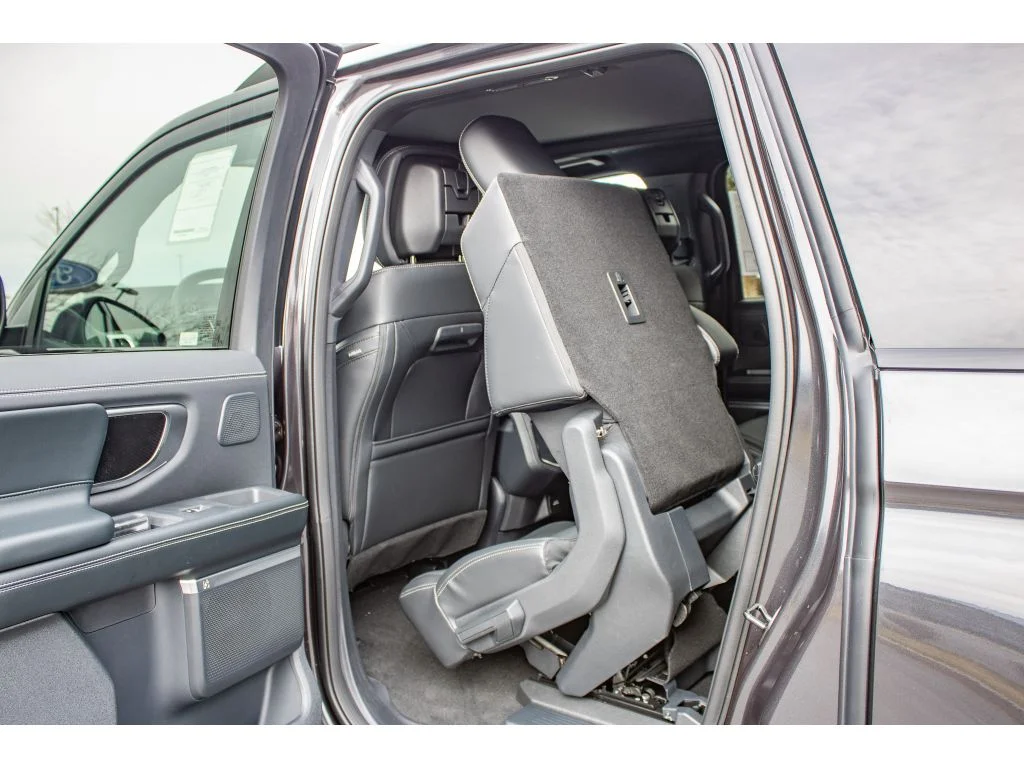 New 2026 DARK MATTER GRAY METALLIC Ford Platinum image 45