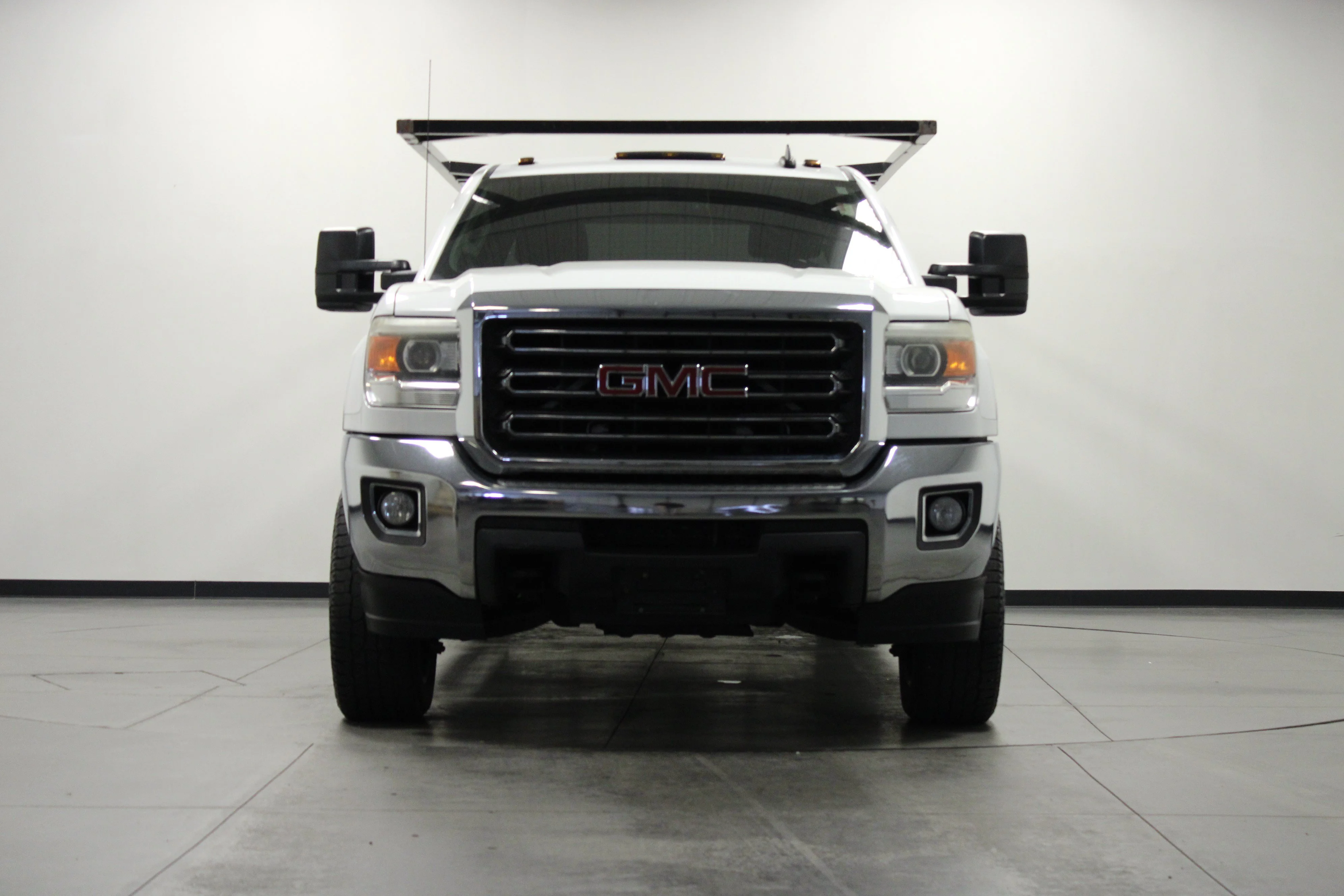 Used 2015 SUMMIT WHITE GMC SLE image 9