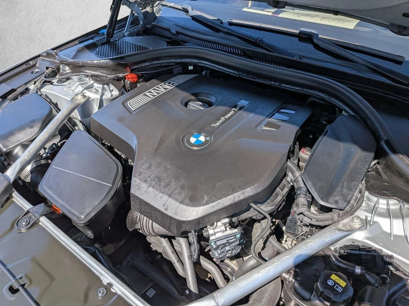 Used 2018 Glacier Silver Metallic BMW 530i image 23
