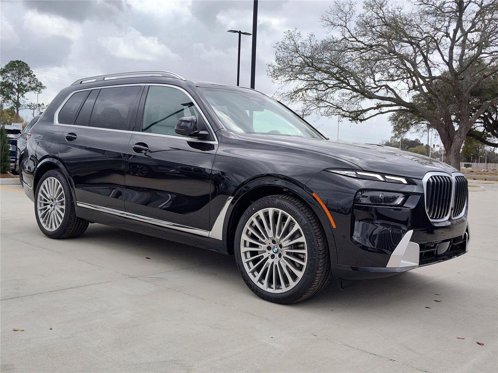 New 2026 Black Sapphire Metallic BMW xDrive40i image 6