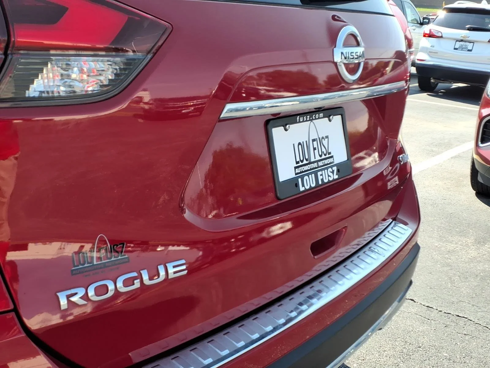 Used 2017 Palatial Ruby Nissan SV image 33