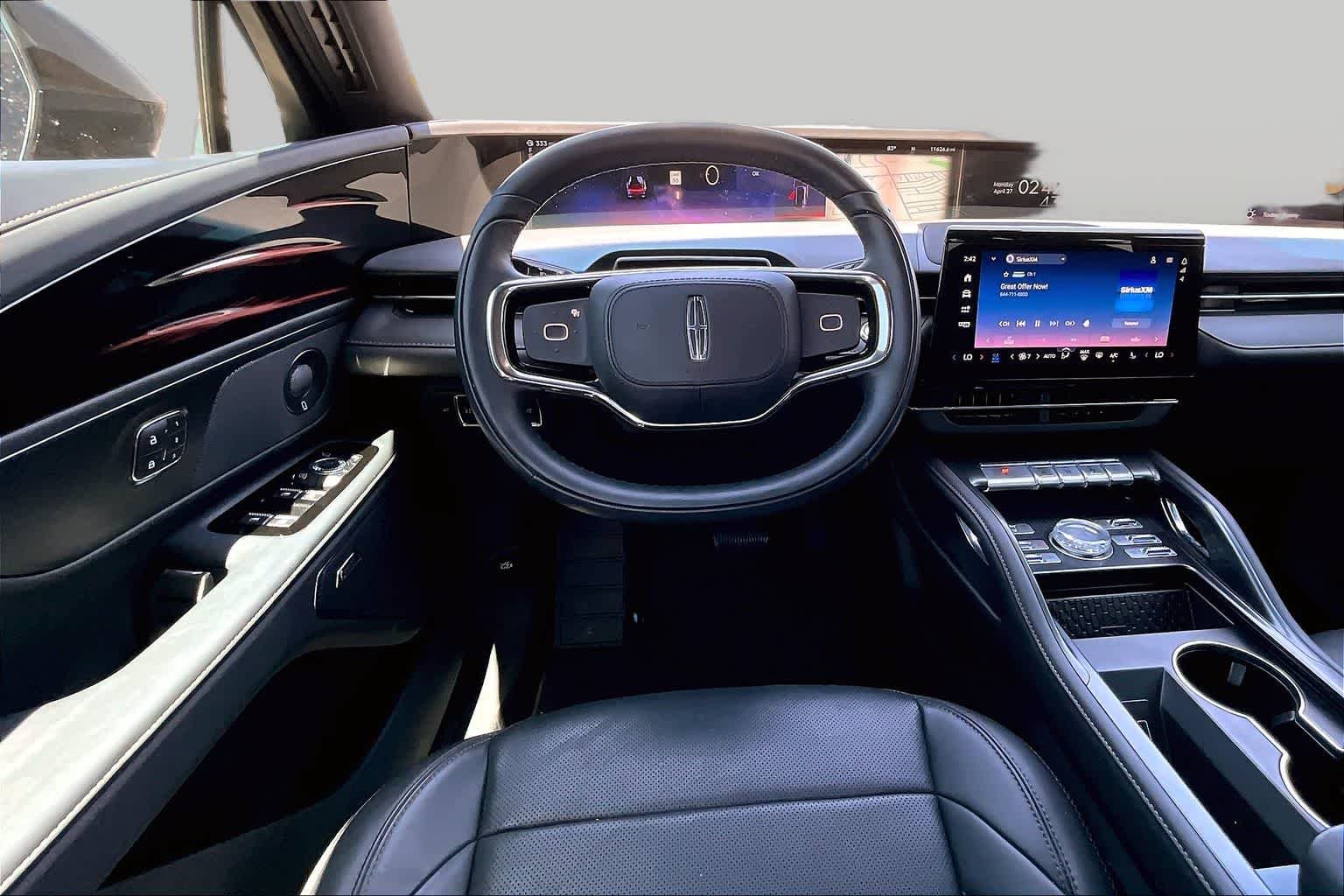 Used 2024 Blue Panther Lincoln Premiere image 6