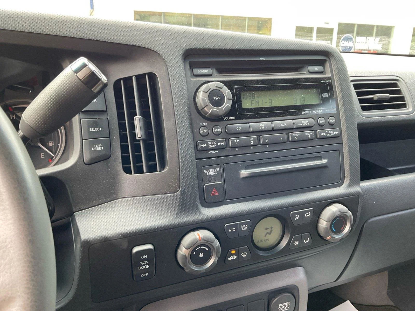 Used 2012 Taffeta White Honda RT image 19