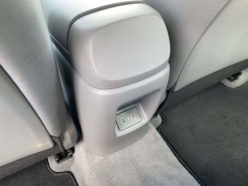 Certified Used 2025 Gray Hyundai SEL Sport image 16