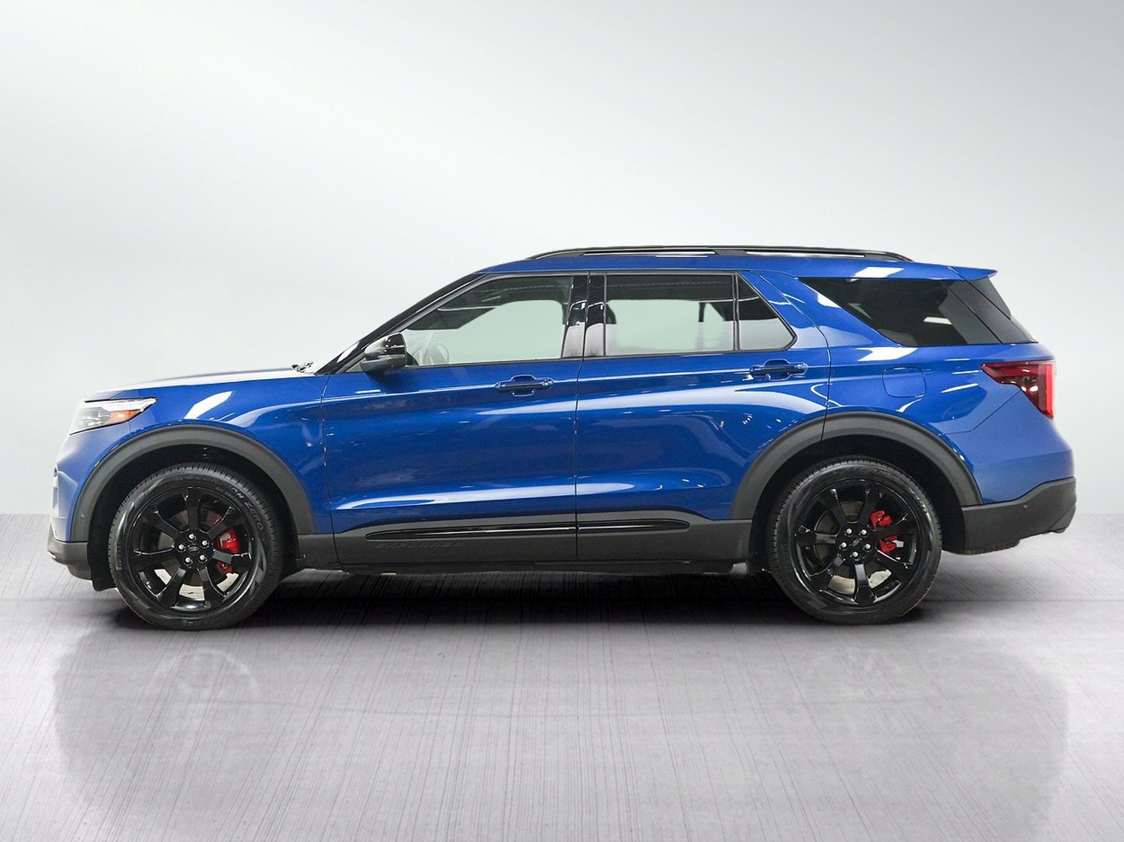 Used 2020 Ford Explorer ST with VIN 1FM5K8GC7LGA70472 for sale in Burnsville, Minnesota