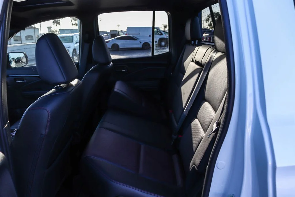 Used 2022  Honda Black Edition image 23
